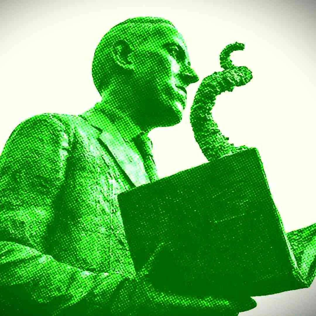 Estátua de HP Lovecraft