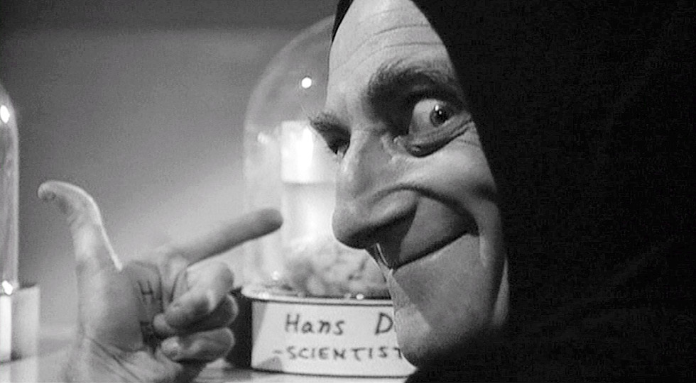 No filme Jovem Frankenstein, Igor seleciona cérebro para o monstro